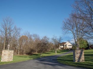 30 Angle Dr, Chester, NY 10918