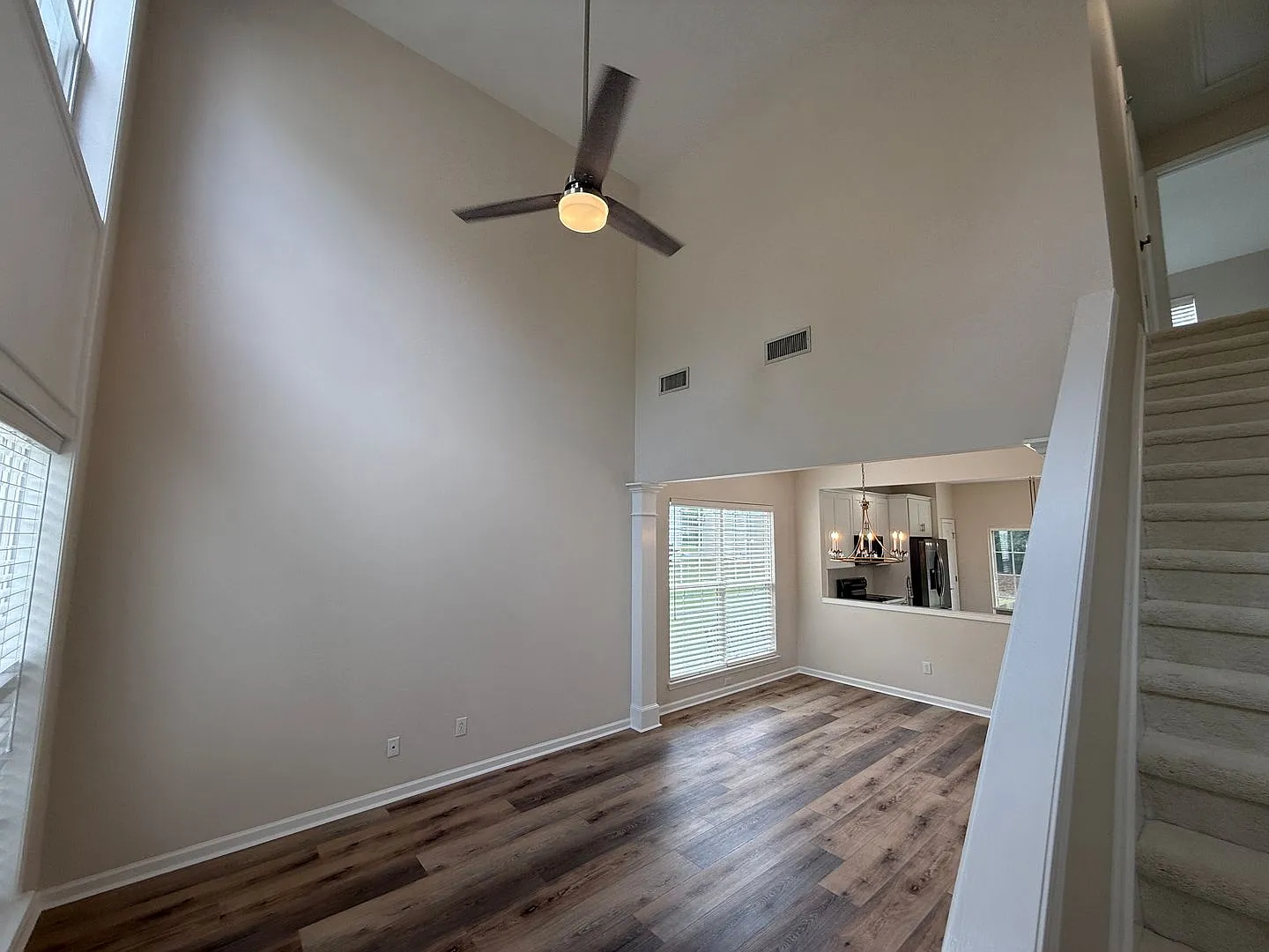 3404 Laurenhurst Lane — Photo 2