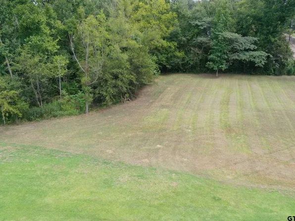 1100 E 3rd St, Mount Pleasant, TX 75455