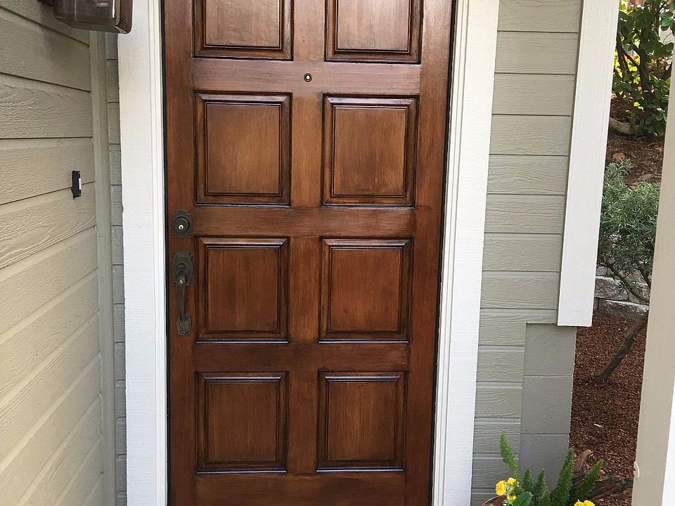 1st image of 221 Live Oak Cir #2