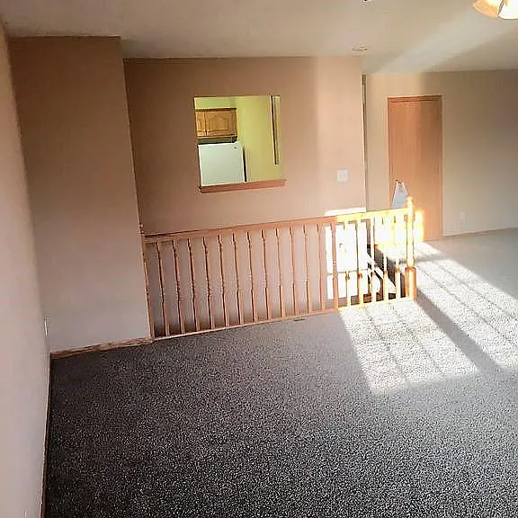 1204 S Ridge Cir — Photo 5
