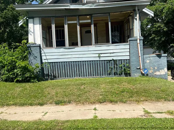 502 Caroline St, Peoria, IL 61603