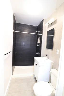 Rented by Kian Realty | media 17