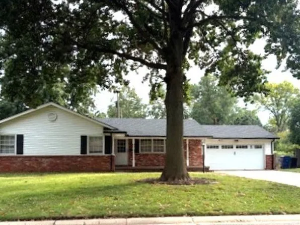 9001 W 11th St N, Wichita, KS 67212