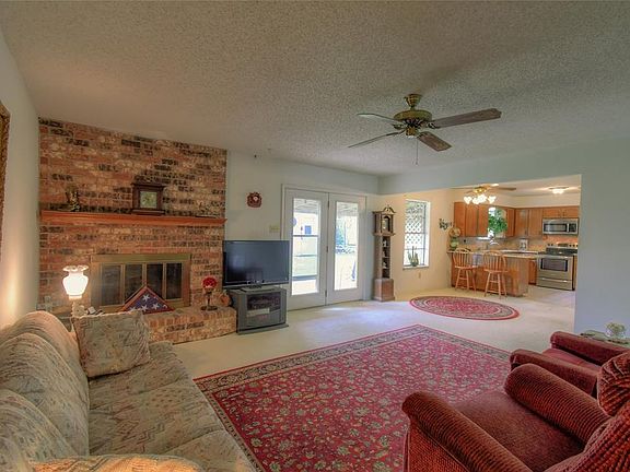 2nd image of 1500 Trammell Dr