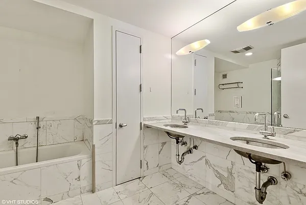 Rented by Compass | media 9