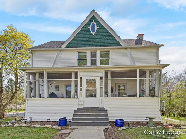 602 S Clay St, Greenville, MI 48838