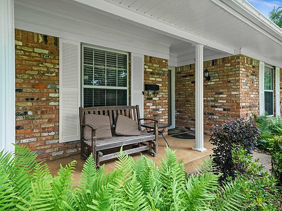 5th image of 3105 Tanglewood Dr