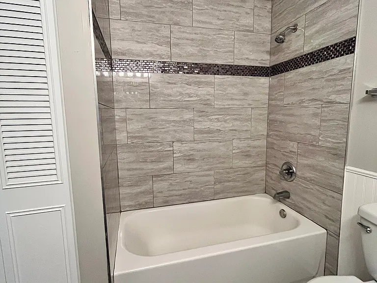 9900 Merioneth Dr #4 — Photo 9