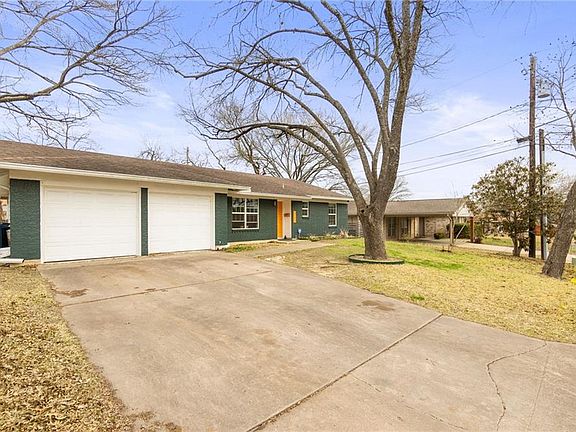 3rd image of 5105 Marymount Dr