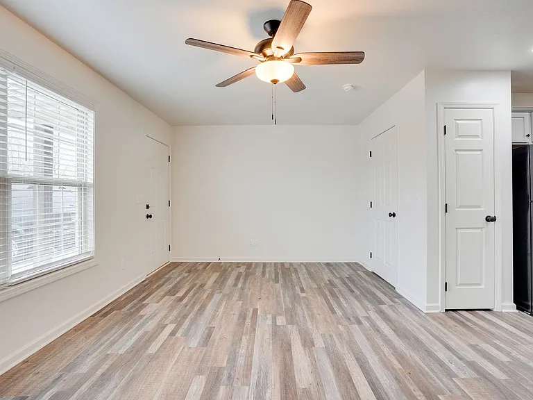 2110 Primitive Dr — Photo 5