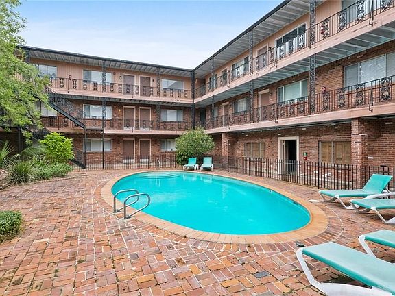 3rd image of 3201 Saint Charles Ave APT 325