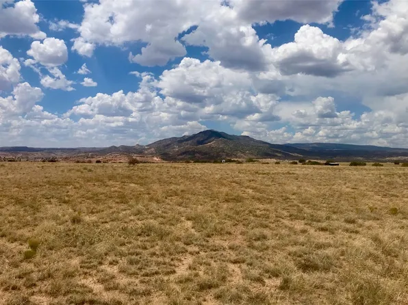 TRACT-16C Corona Dr, Abiquiu, NM 87510