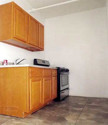 Rented by EXR | media 10