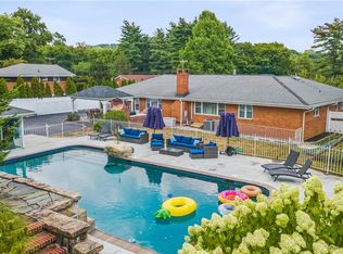 56 Willow Dr, Briarcliff Manor, NY 10510