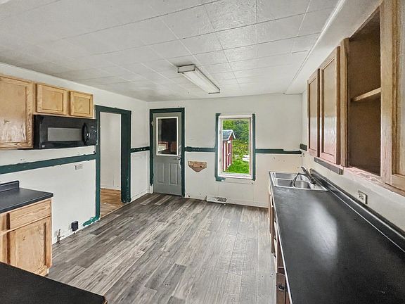 3rd image of 512 S 4th St