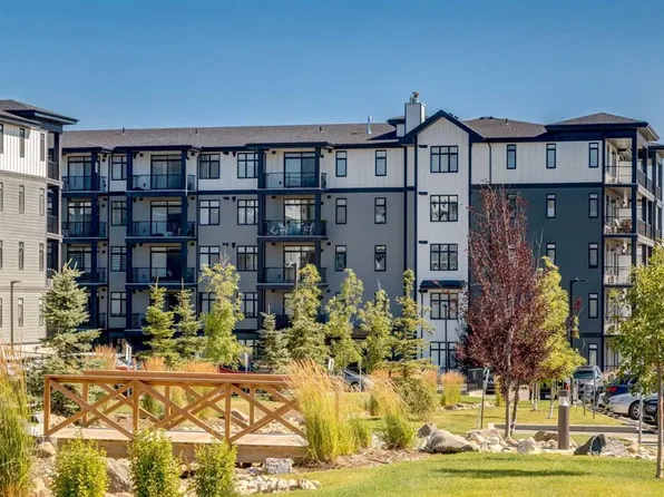 30 Sage Hill Walk NW #311, Calgary, AB T3R 2A9