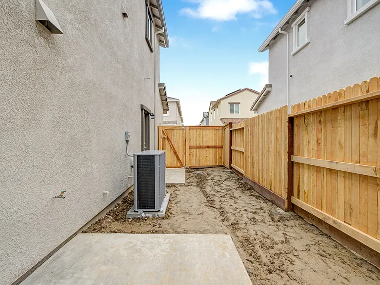 5208 Cumberland Dr — Photo 17