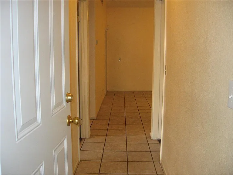 8113 Sickle Ln — Photo 6