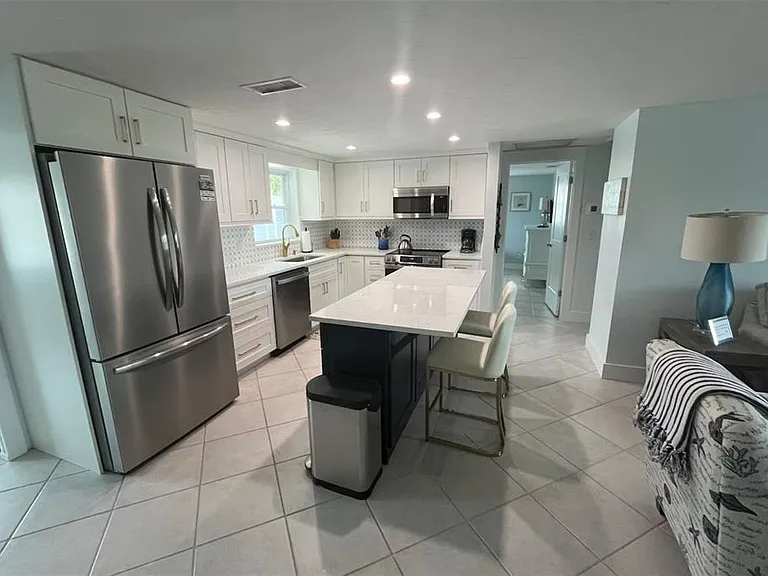 345 Avenida Leona — Photo 15