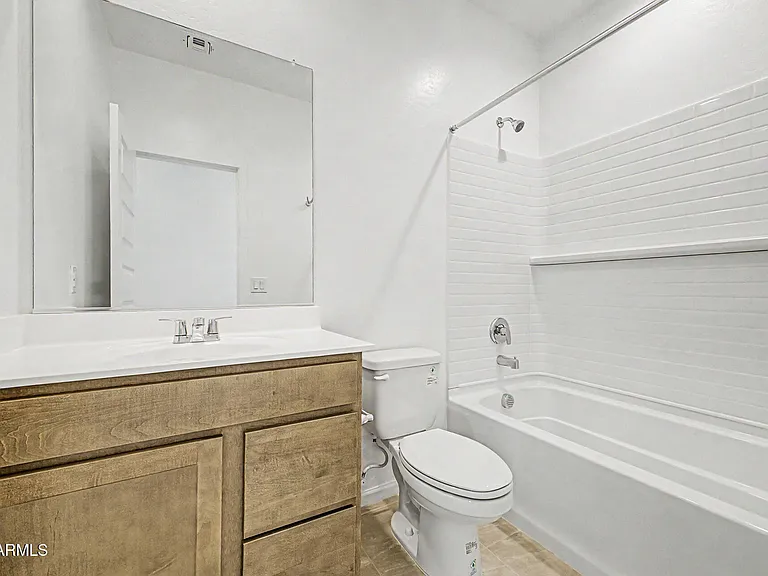 18732 W Maplewood Dr — Photo 22