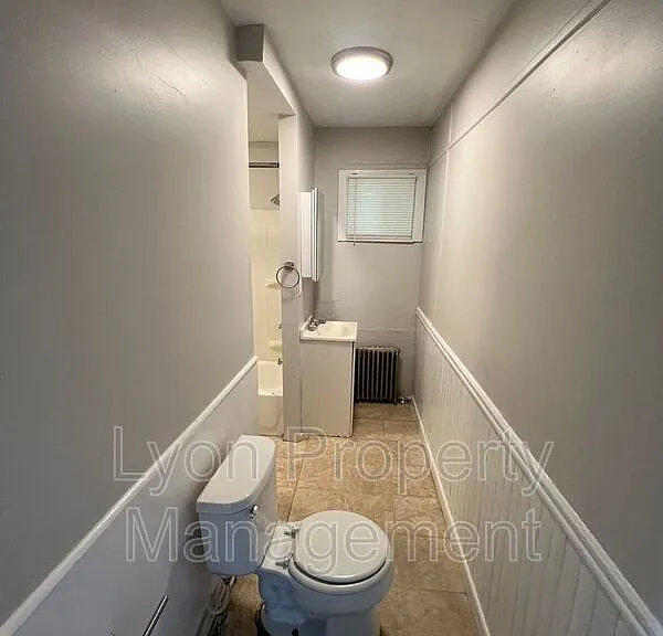 11 E Lawlor St #2 — Photo 9