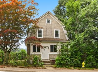 34 Common St, Braintree, MA 02184