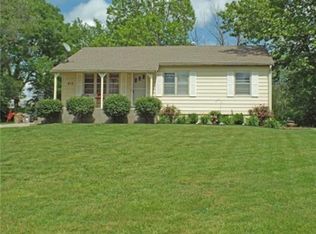 813 N Nettleton Ave, Bonner Springs, KS 66012