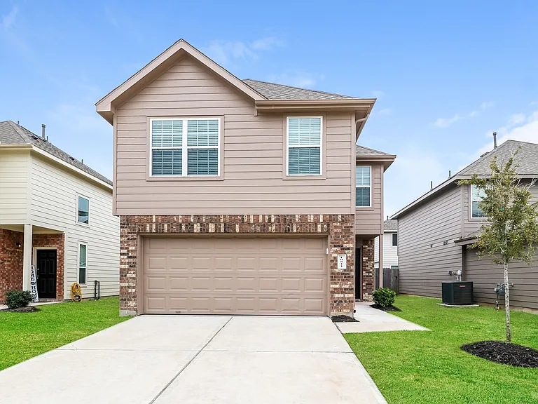 18511 Tarlo River Trl — Photo 1