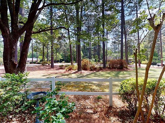 3rd image of 210 Mourning Dove Lane