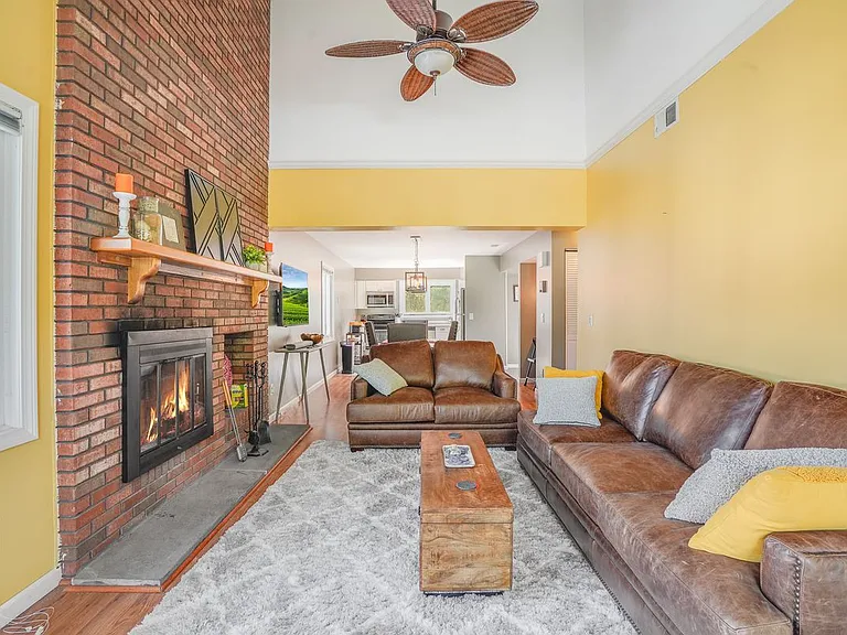 125 Stringham Rd #28 — Photo 4