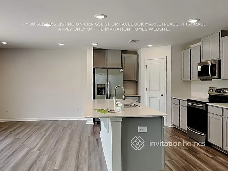 2524 Brunson Ct — Photo 6