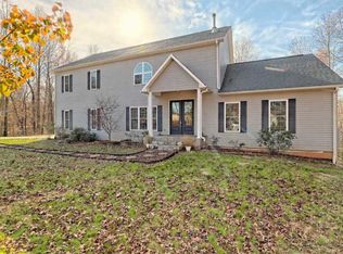 141 Shadow Walk Dr, Mount Airy, GA 30563