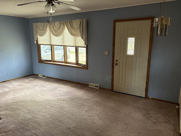3rd image of 408 E 32nd St