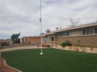 9513 Iris Dr, El Paso, TX 79924
