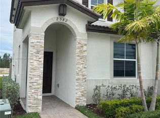 2582 SE 29th St, Homestead, FL 33035