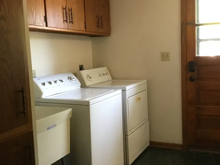 165 Locust St — Photo 6
