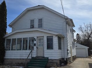 1405 21st St, Two Rivers, WI 54241