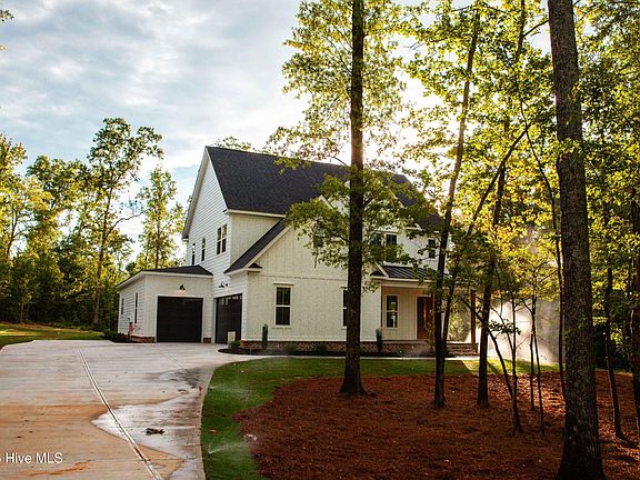 2nd image of 934 Faribourne Drive