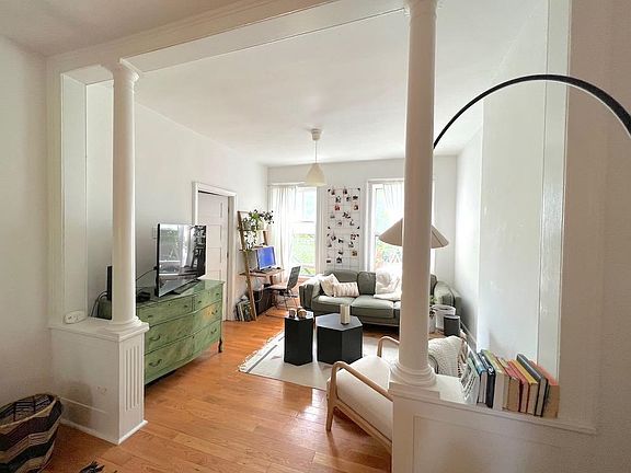 2nd image of 634 Jersey Ave #2