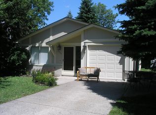 2040 Appoline Dr, West Bloomfield, MI 48323