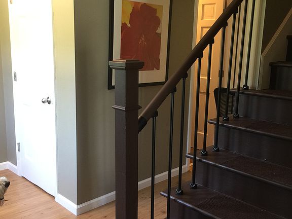 Foyer hall to 1/2 Bath