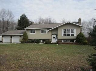 1542 Sandy Lake Rd, Jackson Center, PA 16133
