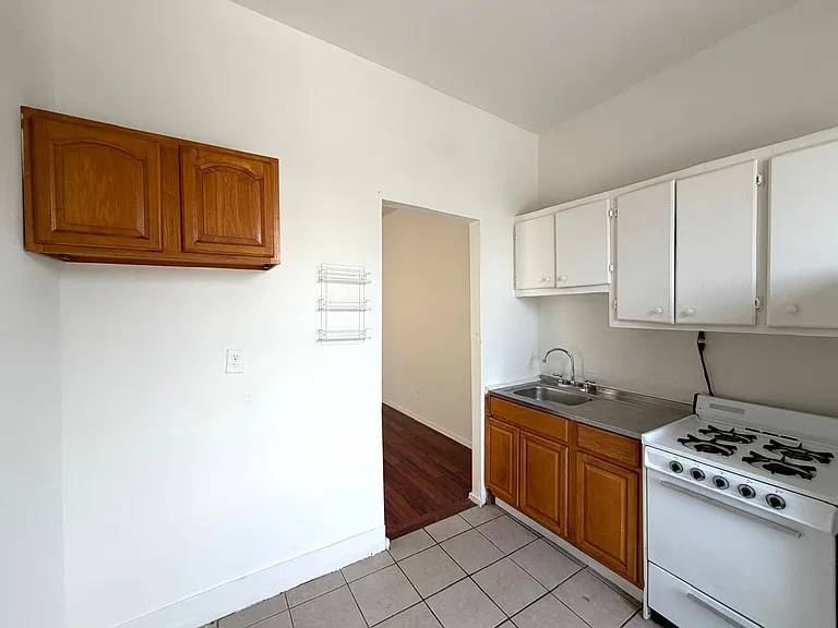 62 Patchen Ave #4R — Photo 21