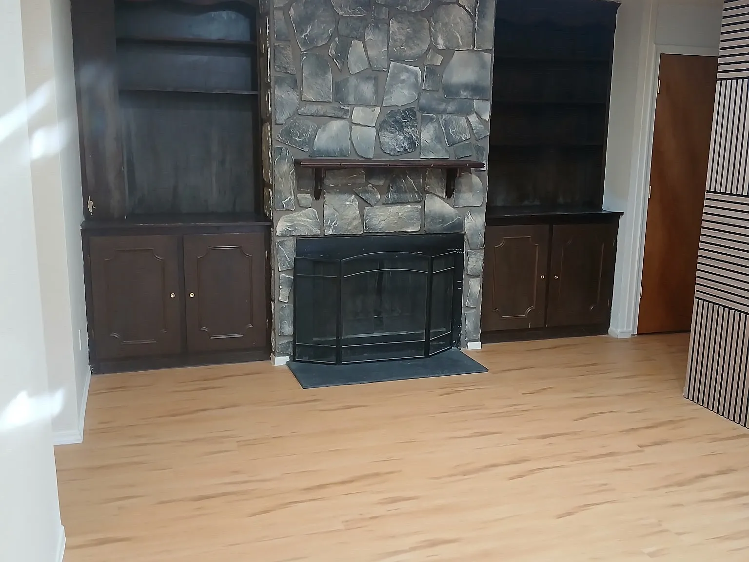 2 bed, 900 sqft, $1,900 — Photo 4