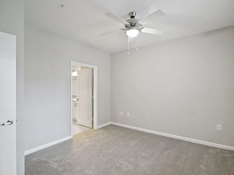 1105 Town Brookhaven Apartments — Photo 13