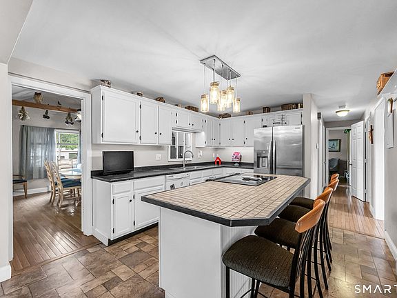 4th image of 55 Spruceland Road