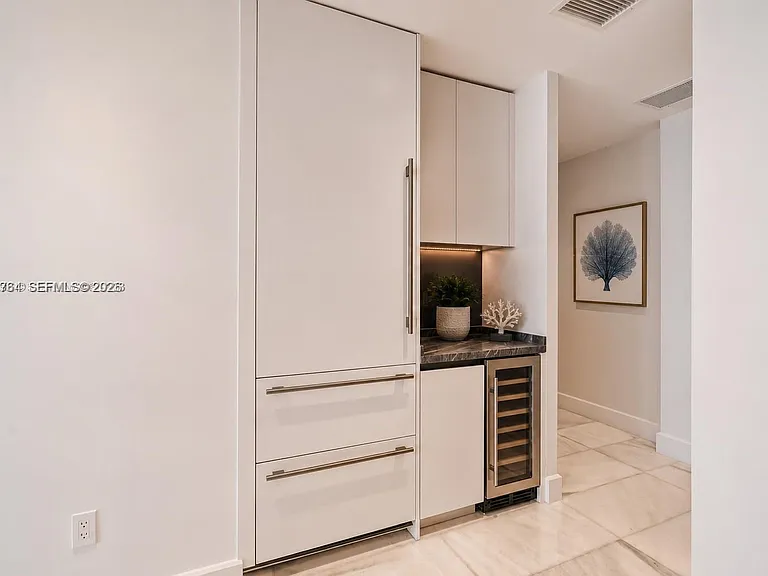 700 NE 26th Ter #804 — Photo 10