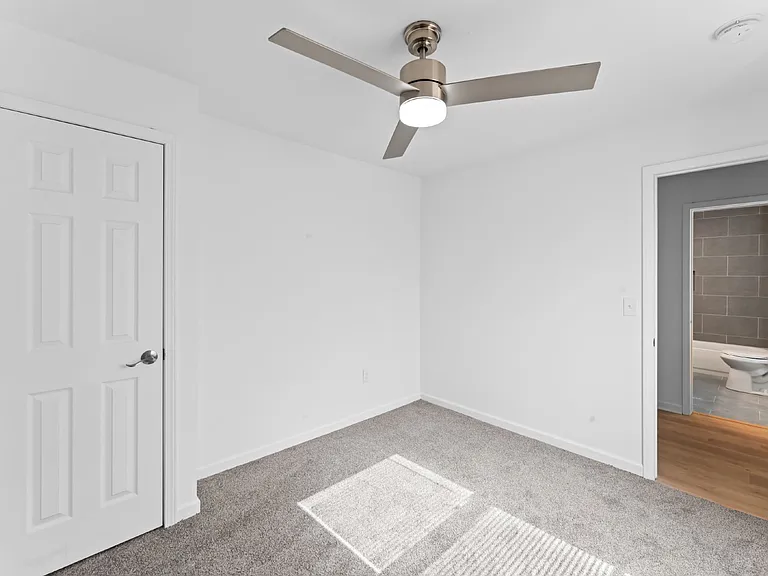 815 Kickapoo St — Photo 28