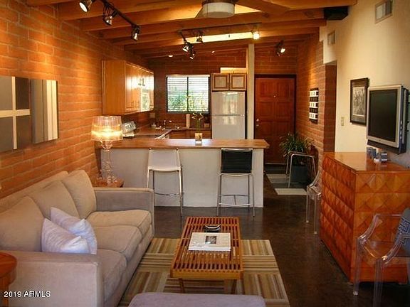 Living Rm
